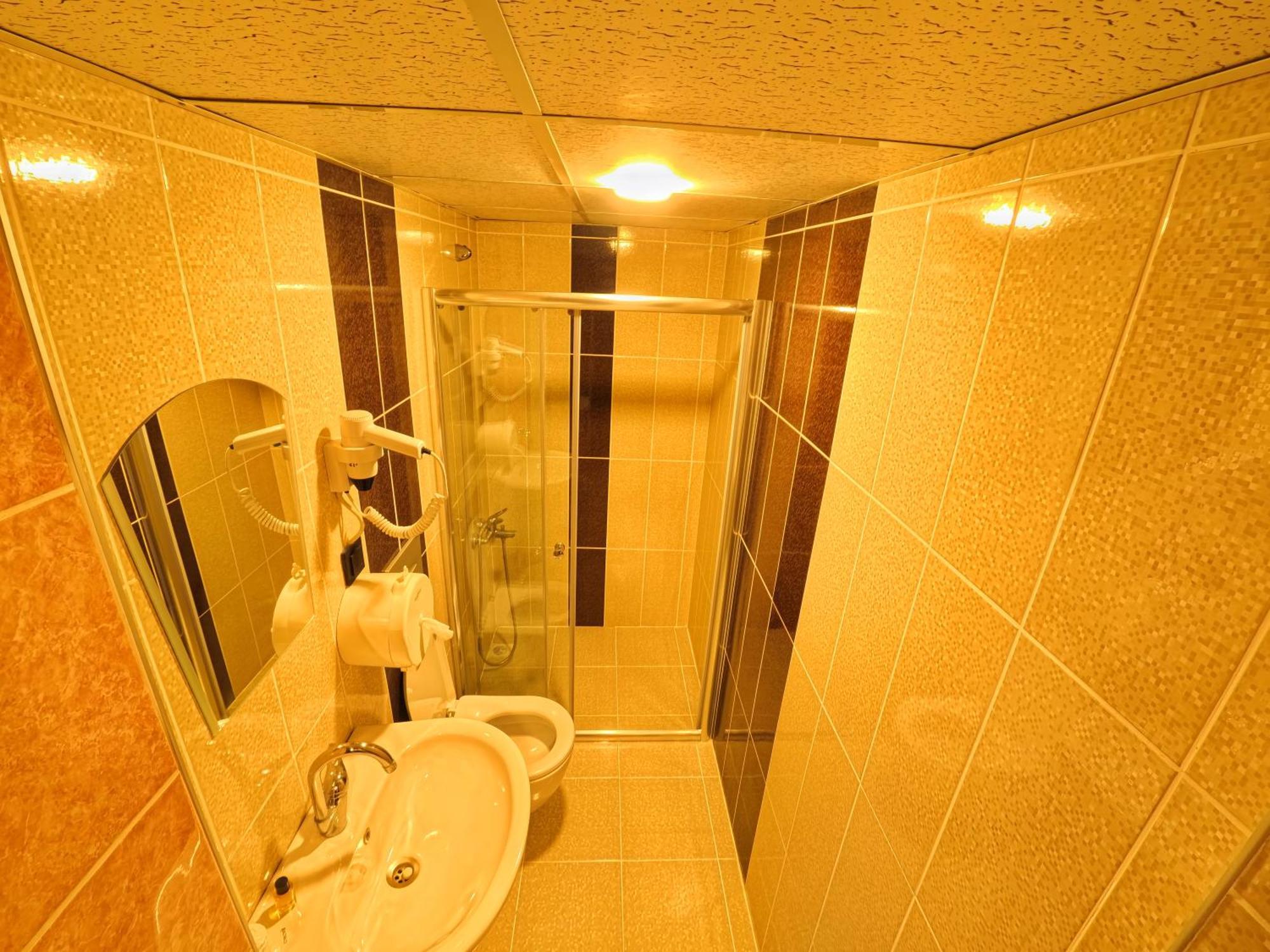 Danis Otel Ve Restoran Uzungöl Eksteriør billede